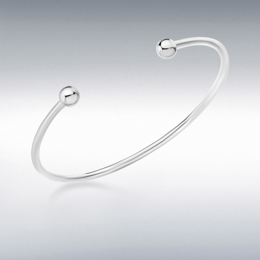 9ct White Gold 2.5mm Tube 62mm x 50mm Torque Bangle