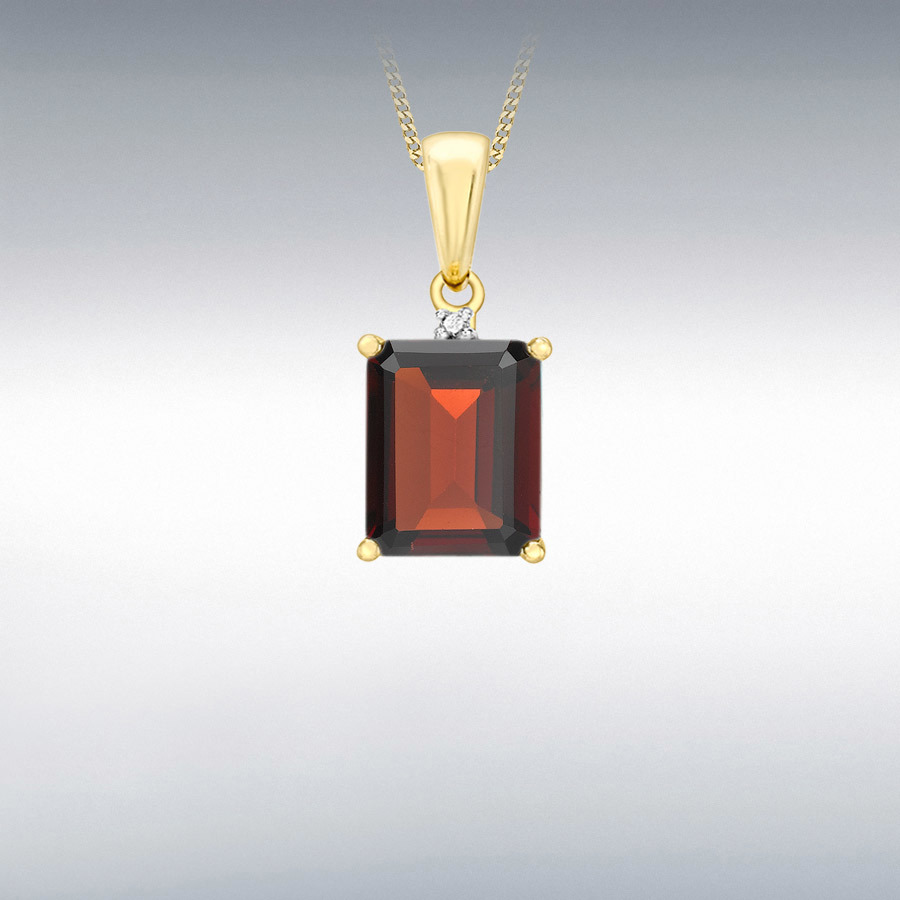 9ct Yellow Gold 0.005ct Diamond and 7mm x 9mm Garnet 8mm x 17mm Pendant